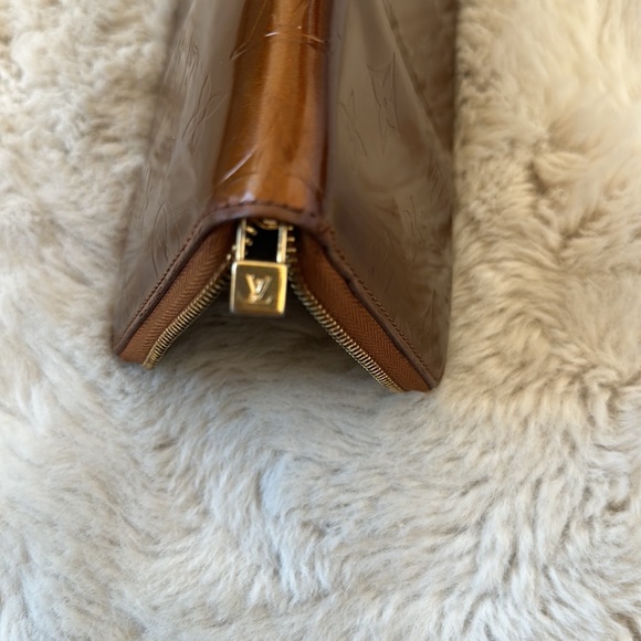 AUTHENTIC LOUIE VUITTON BRONZE VERNIS ZIPPER WALLET - Picture 5 of 12